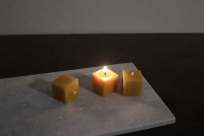 Beeswax Cube Candle